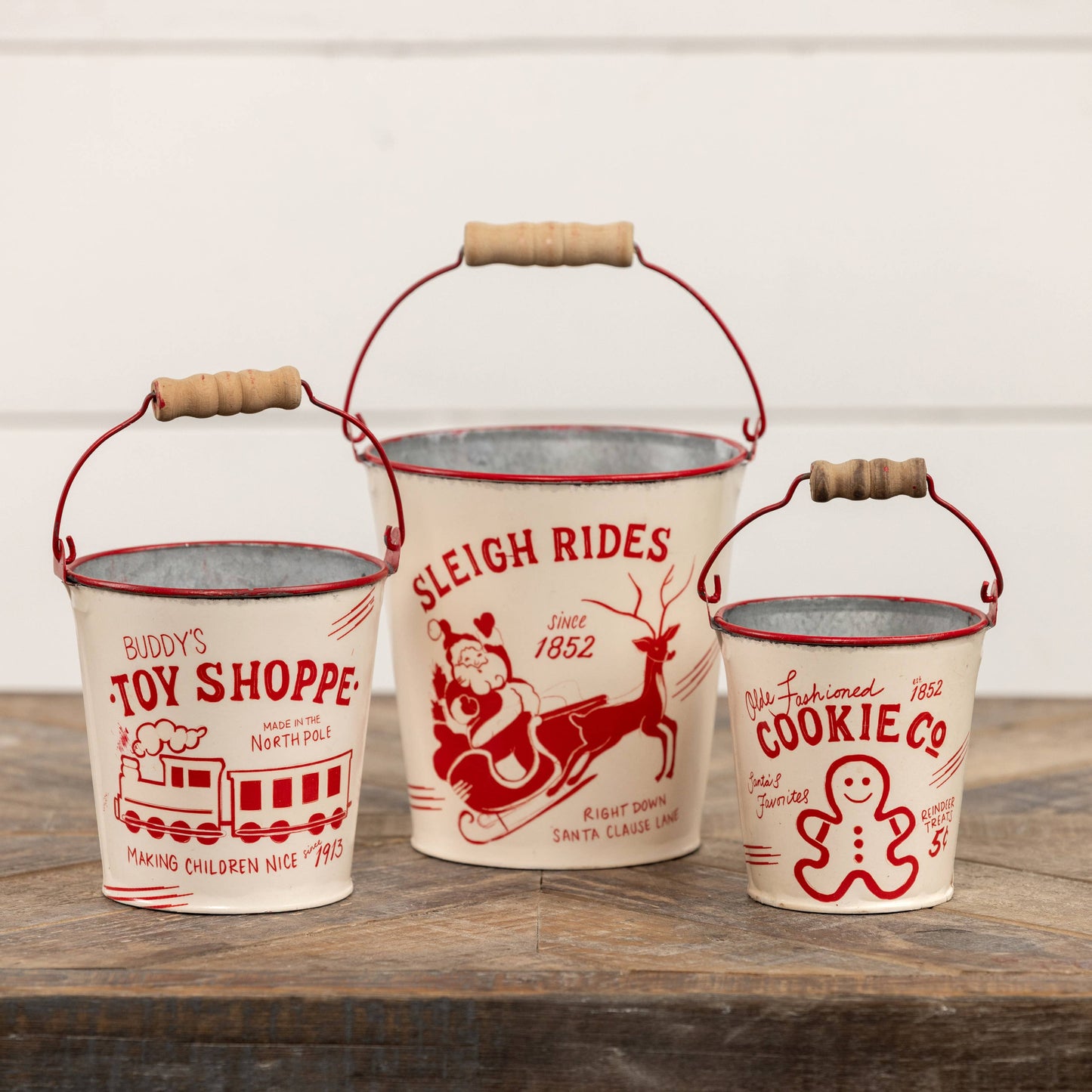SET/ 3 SLEIGH RIDES BUCKETS