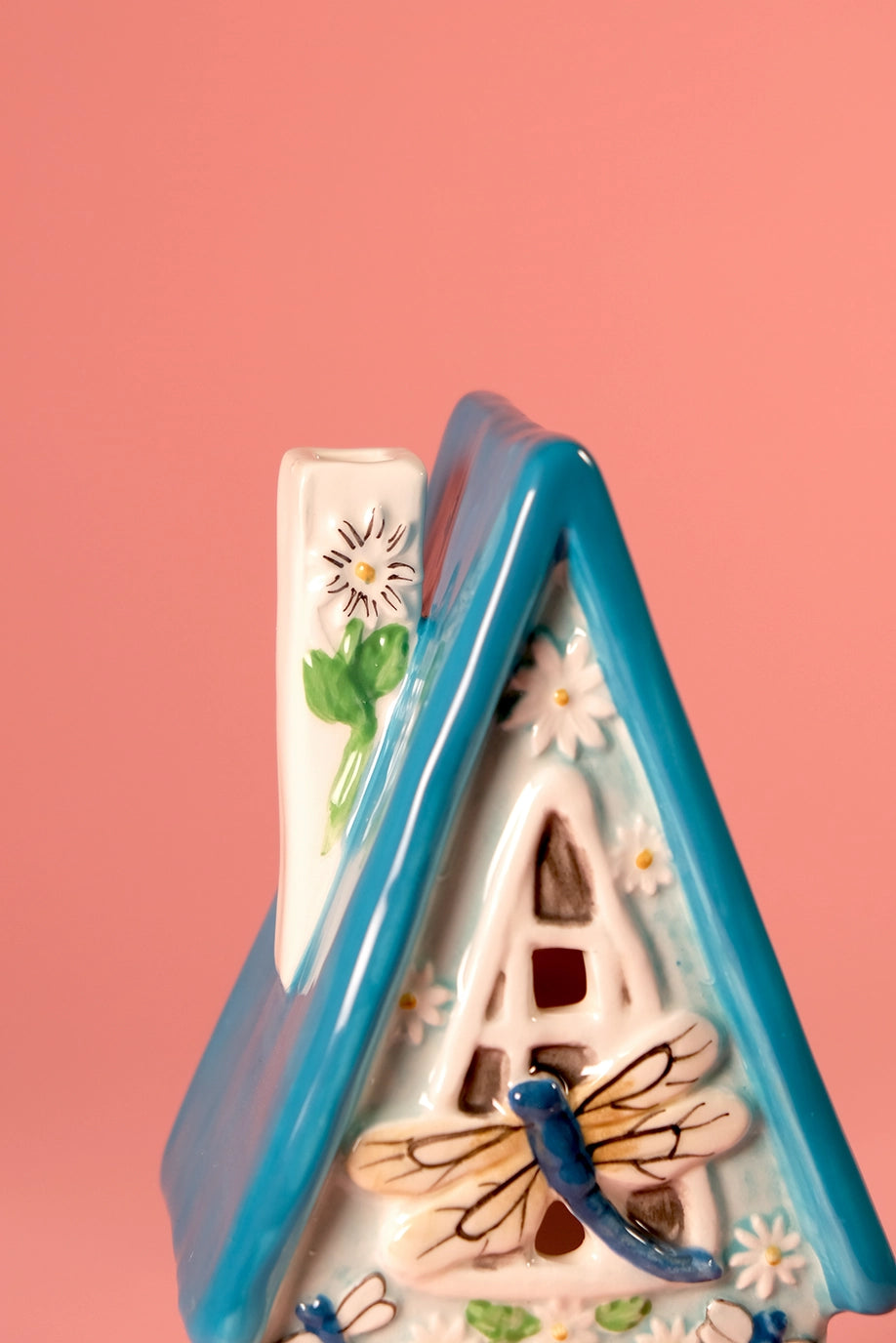 The Daisy and Dragonfly Flowers Cottage - Arriving in Store Late May