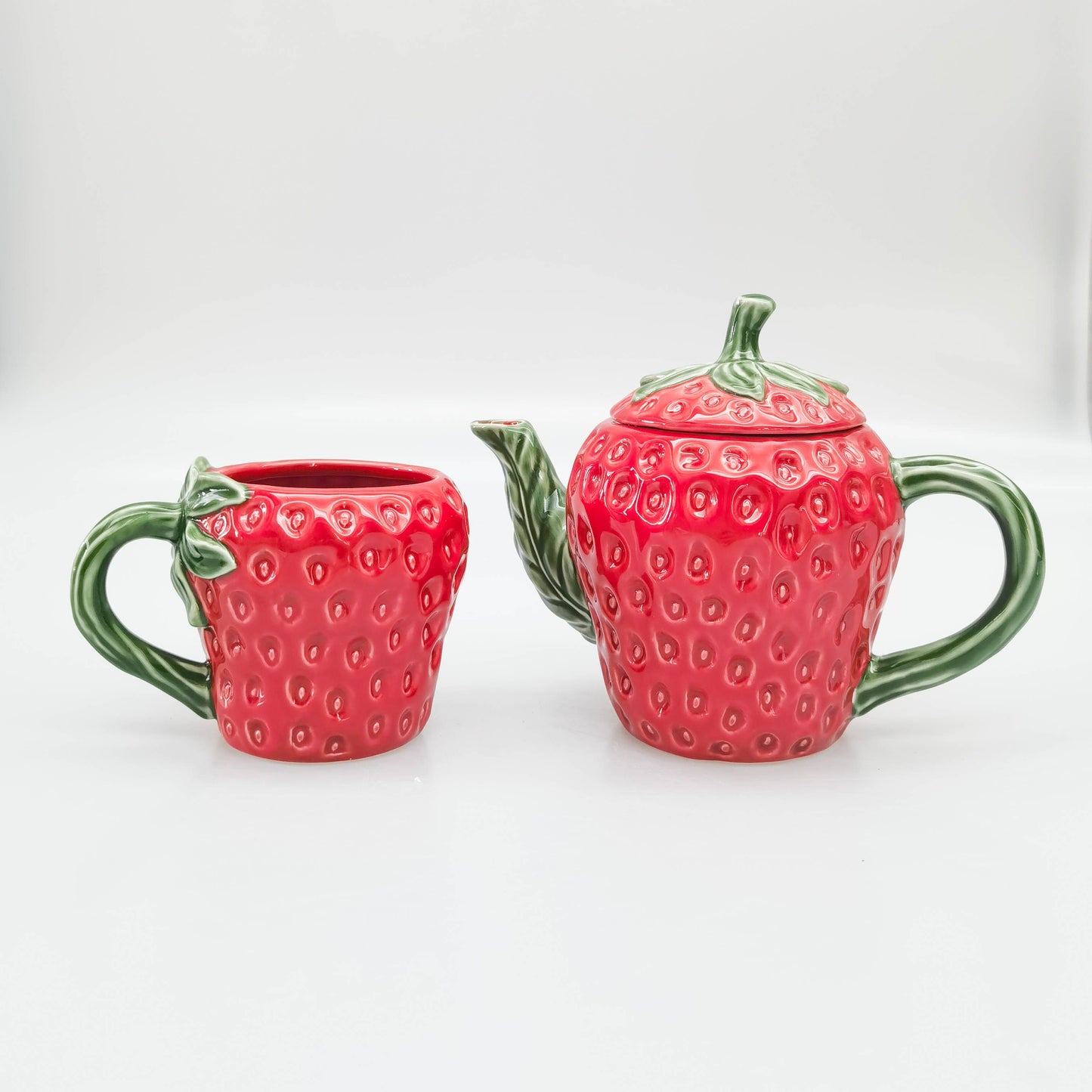 Strawberry Mug Red 9cm - Late September Drop