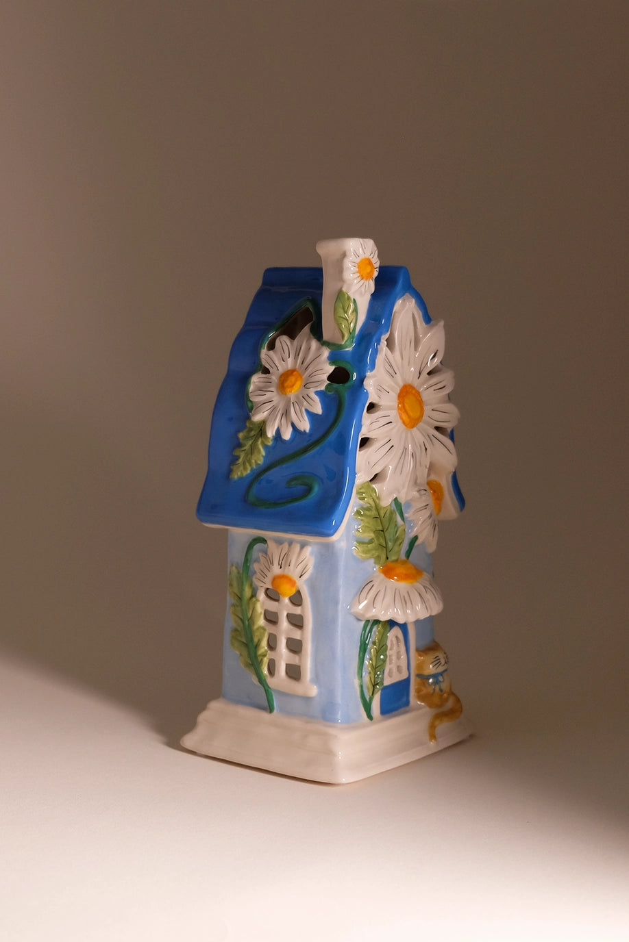 Daisy Garden Cottage - Arriving in Store Late May