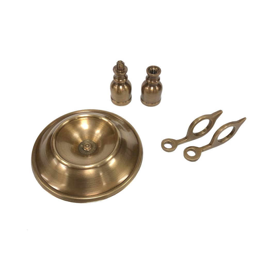 Brighton Bun Traveling Chamberstick Set | Candles and holder