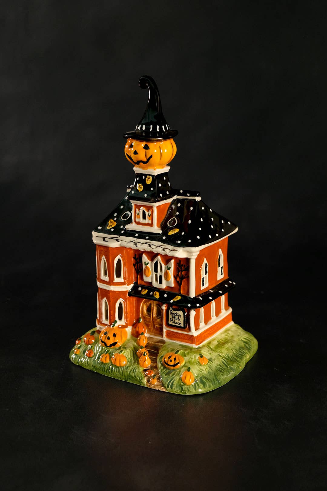 Pumpkin Patch Candle House - Arriving in Store September