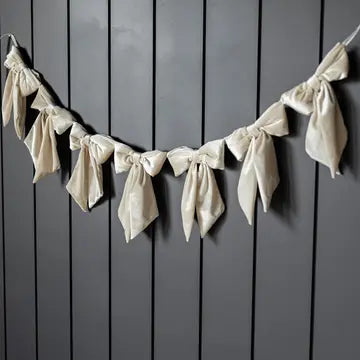 Manor House Velvet Cream Bow Garland - Arriving in Store September/October