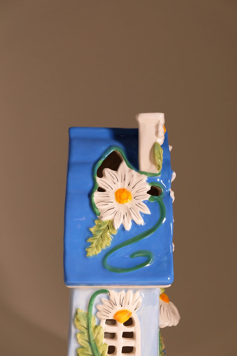 Daisy Garden Cottage - Arriving in Store Late May