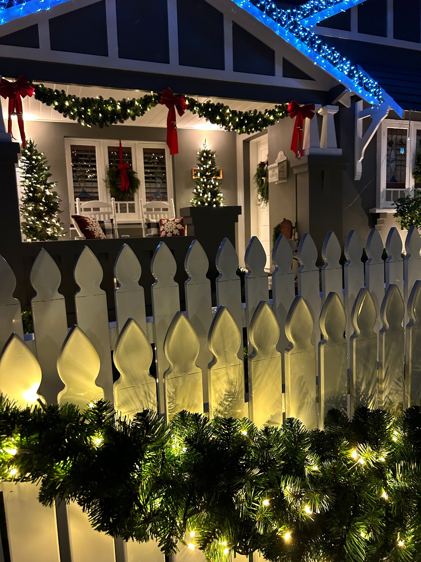 Mrs Claus & Co Premium Picket Fence Green Garland 1.5 meters