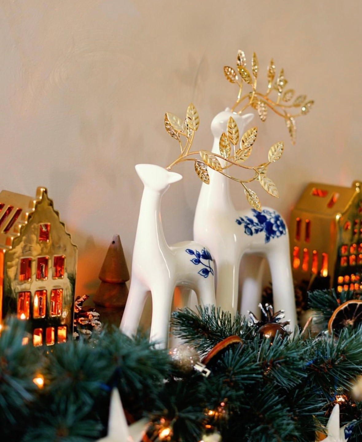 Reindeer small gold - November Drop