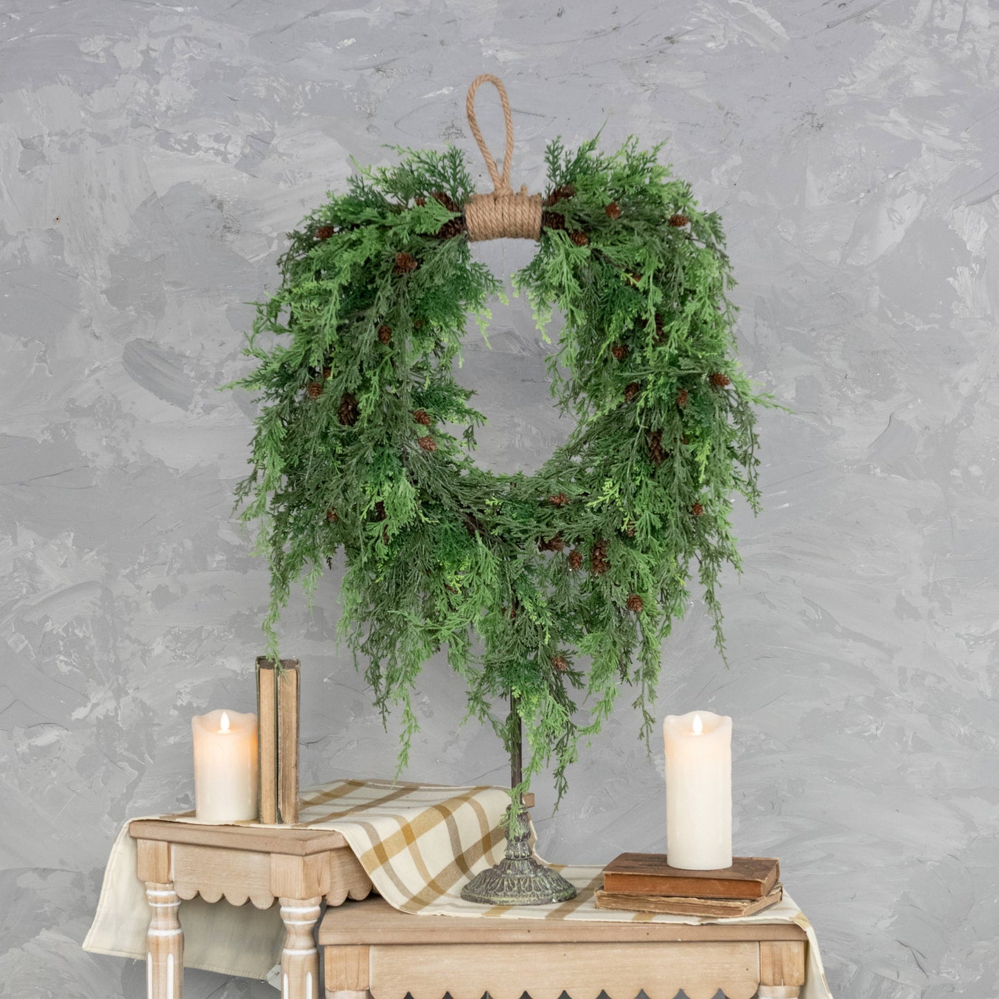 32" MIXED CEDAR HANGING WREATH