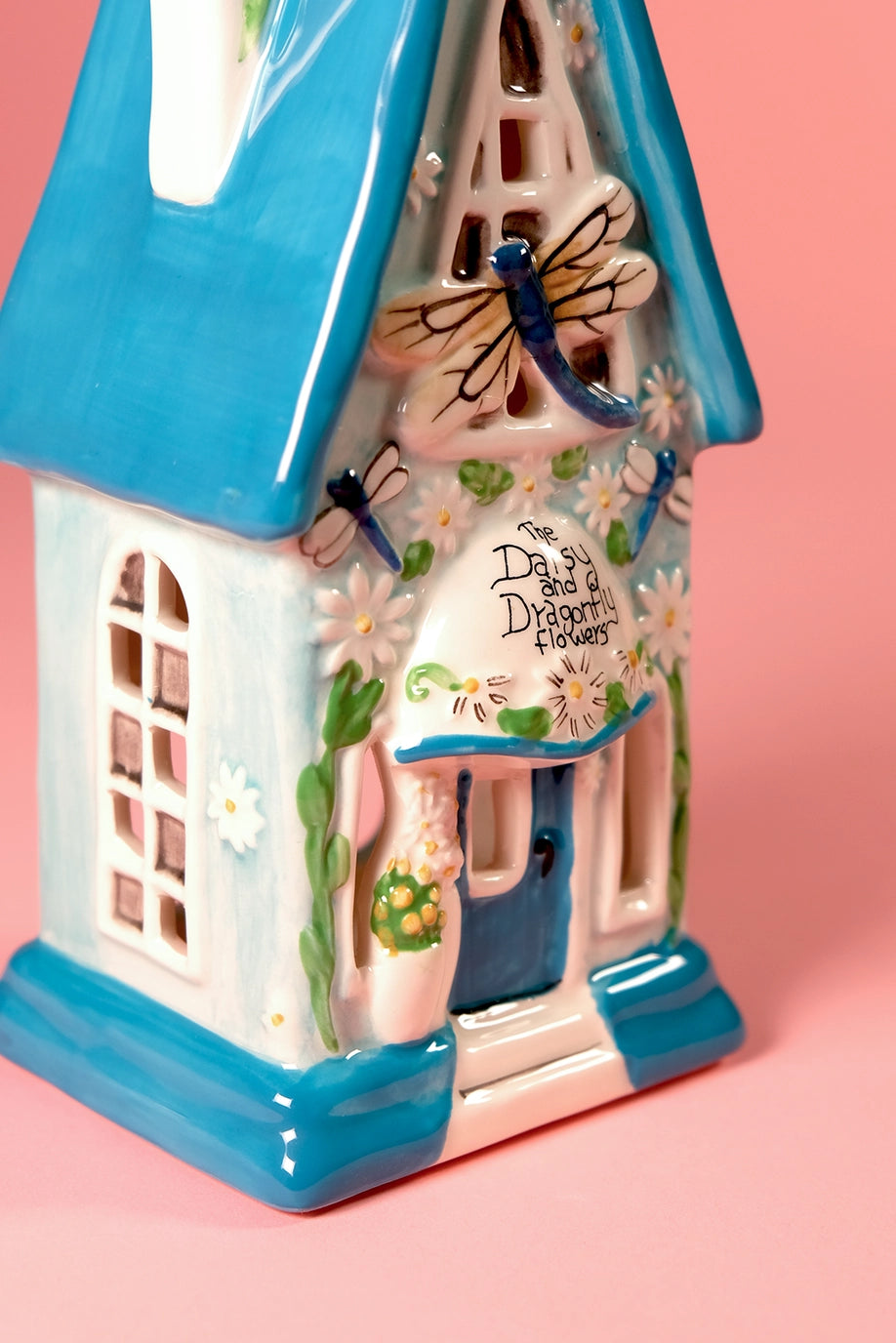 The Daisy and Dragonfly Flowers Cottage - Arriving in Store Late May